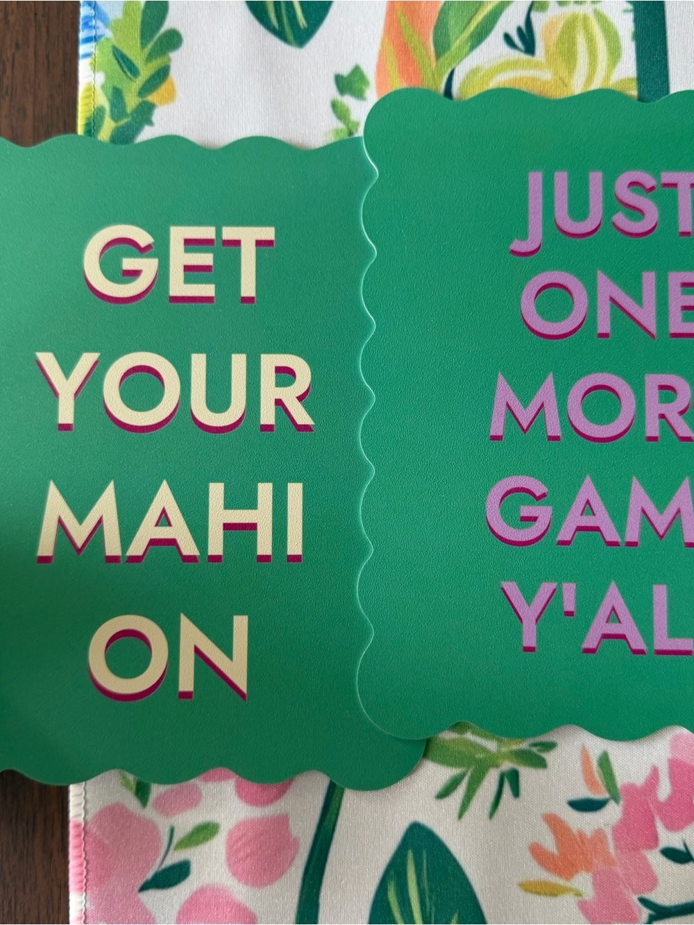 American Mahjong Pink Tropical Set - tiles, mat, racks, shuffle cards - Picture 4 of 16